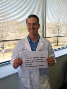 Dr. Leondires Takes the #GotYourBack Pledge